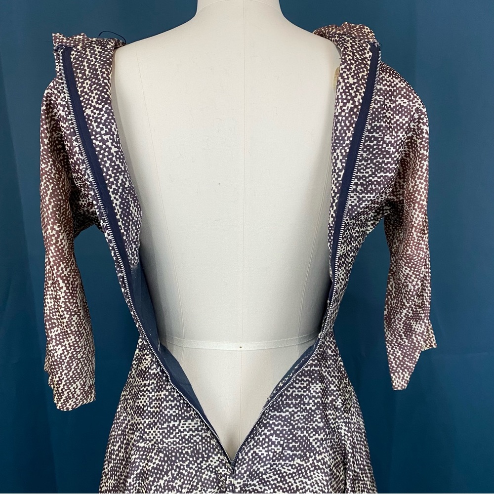 Vintage 50s Patterned Swing Dress - Picture 10 of 11